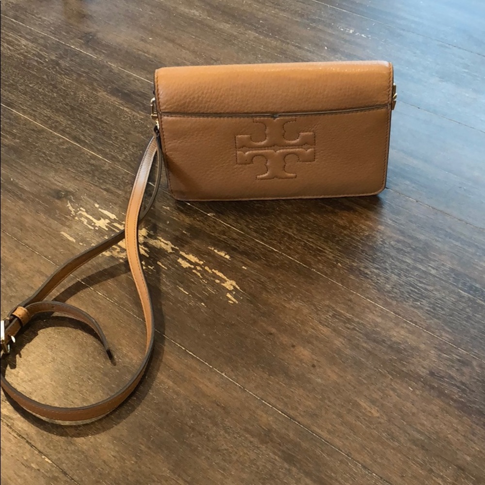 tory burch tan bag!